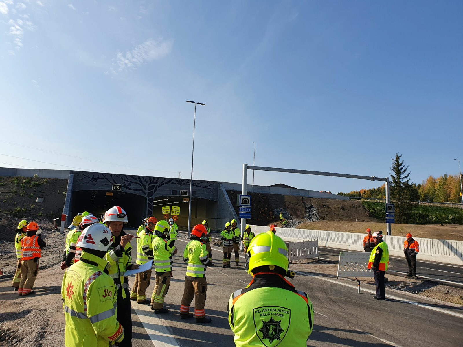 Lahden eteläisen kehätien tunneleissa pelastusharjoitus