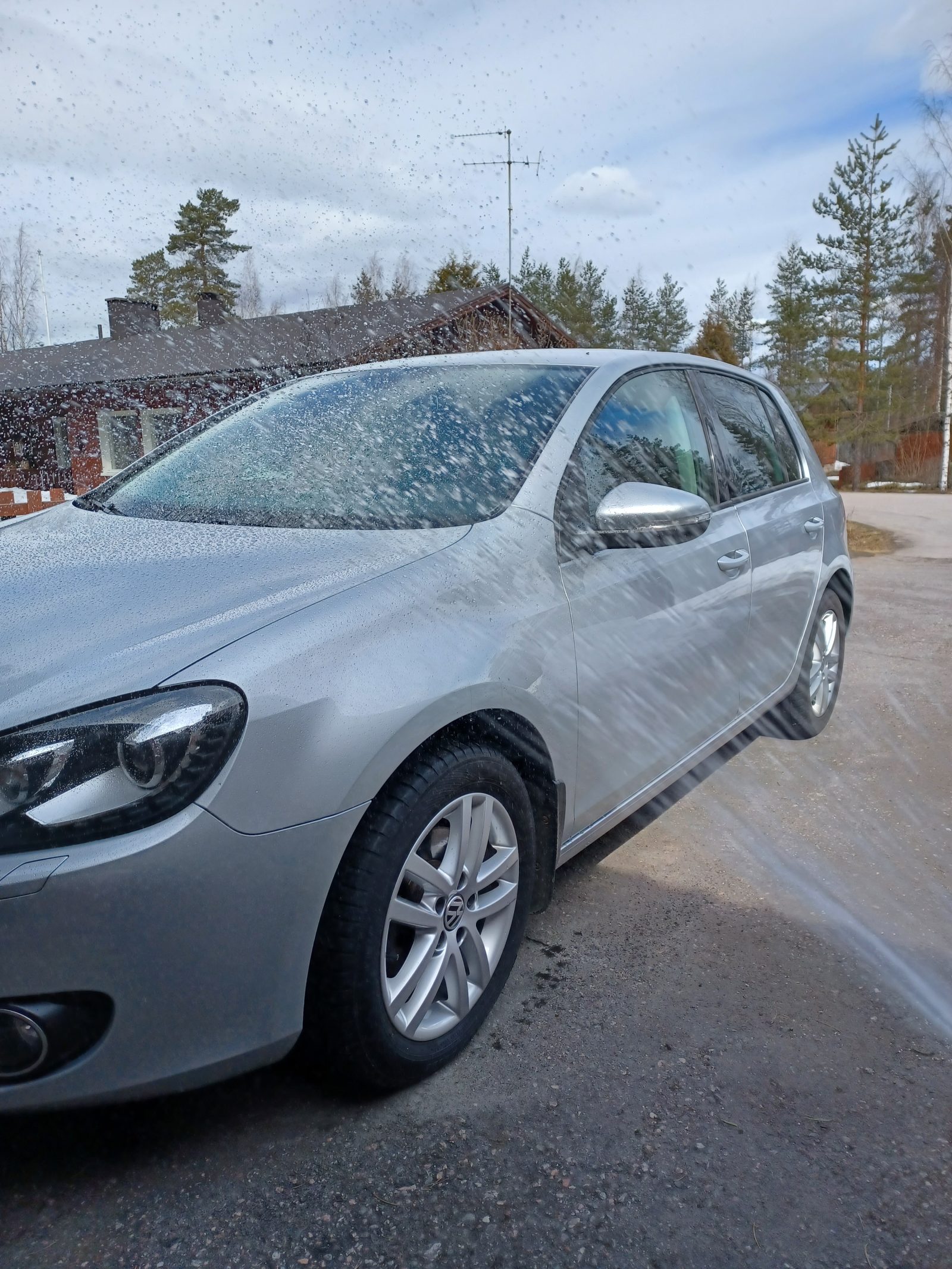 Autonpesuun uusia sääntöjä Lahdessa: Huomioi ympäristö ja pohjavedet