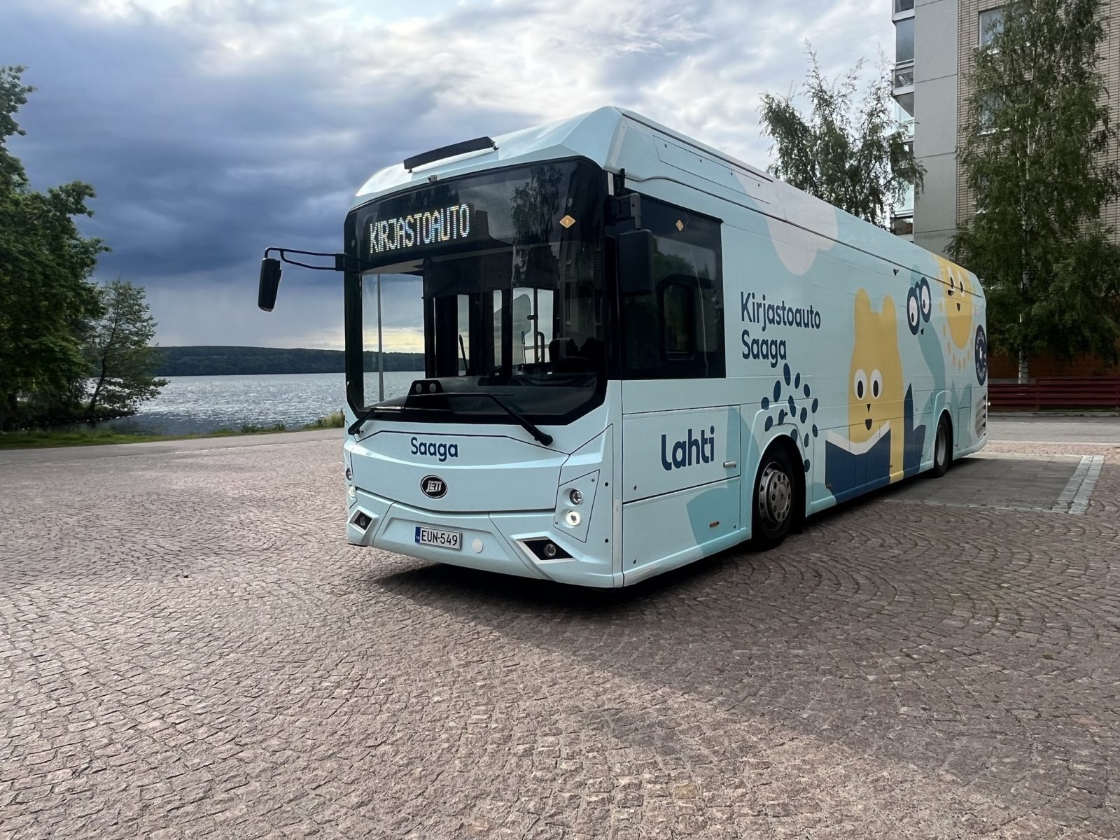 Saaga-kirjastoauto palaa reiteille Lahdessa