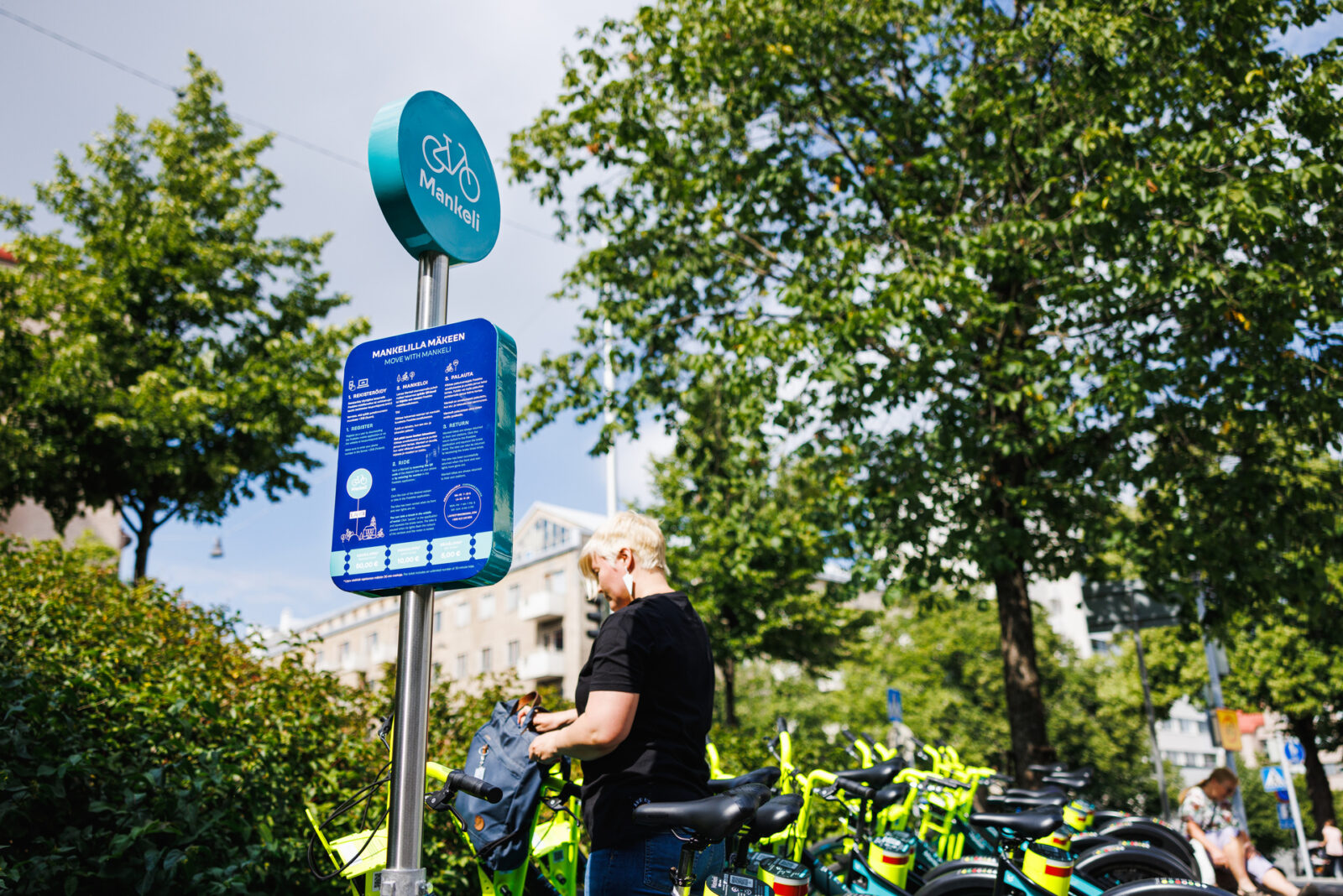 Mankelit pyöräilevät Lahden kaduilla!