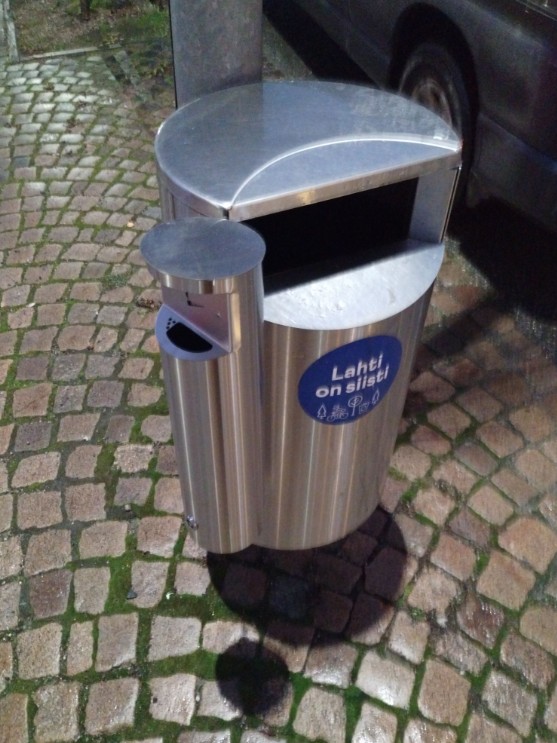 Lahti asentaa 300 tuhka-astiaa tupakantumpille