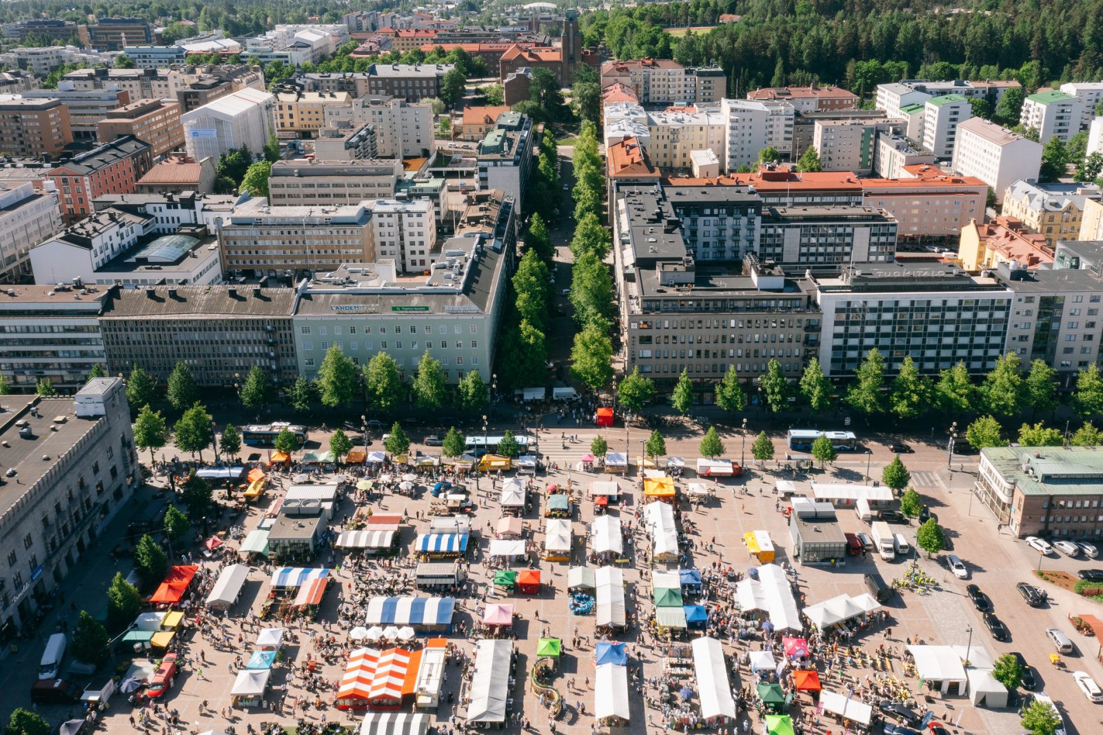 Eurooppa-päivä juhlistaa rauhaa Lahden kauppatorilla